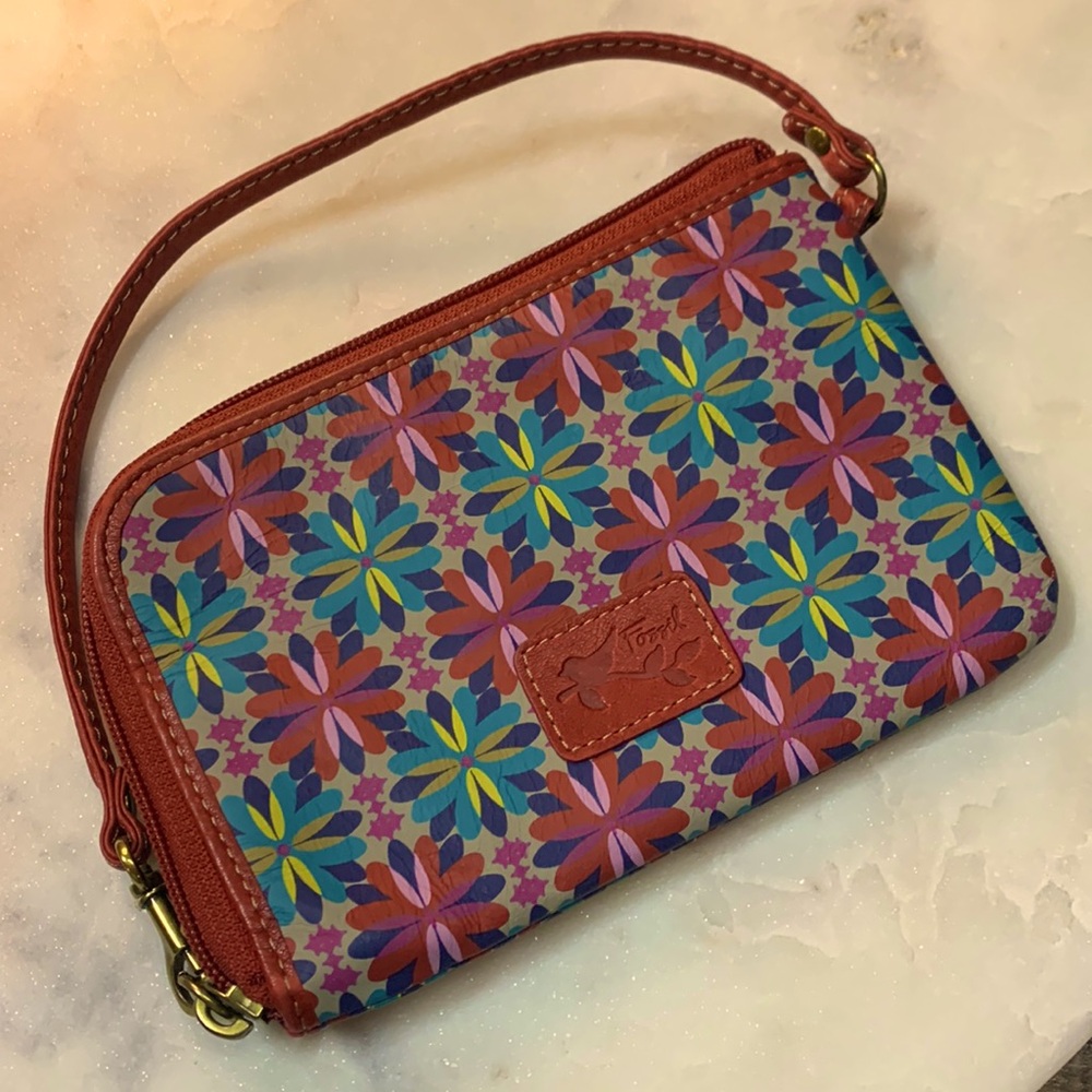 Fossil wristlet purse wallet 🍪